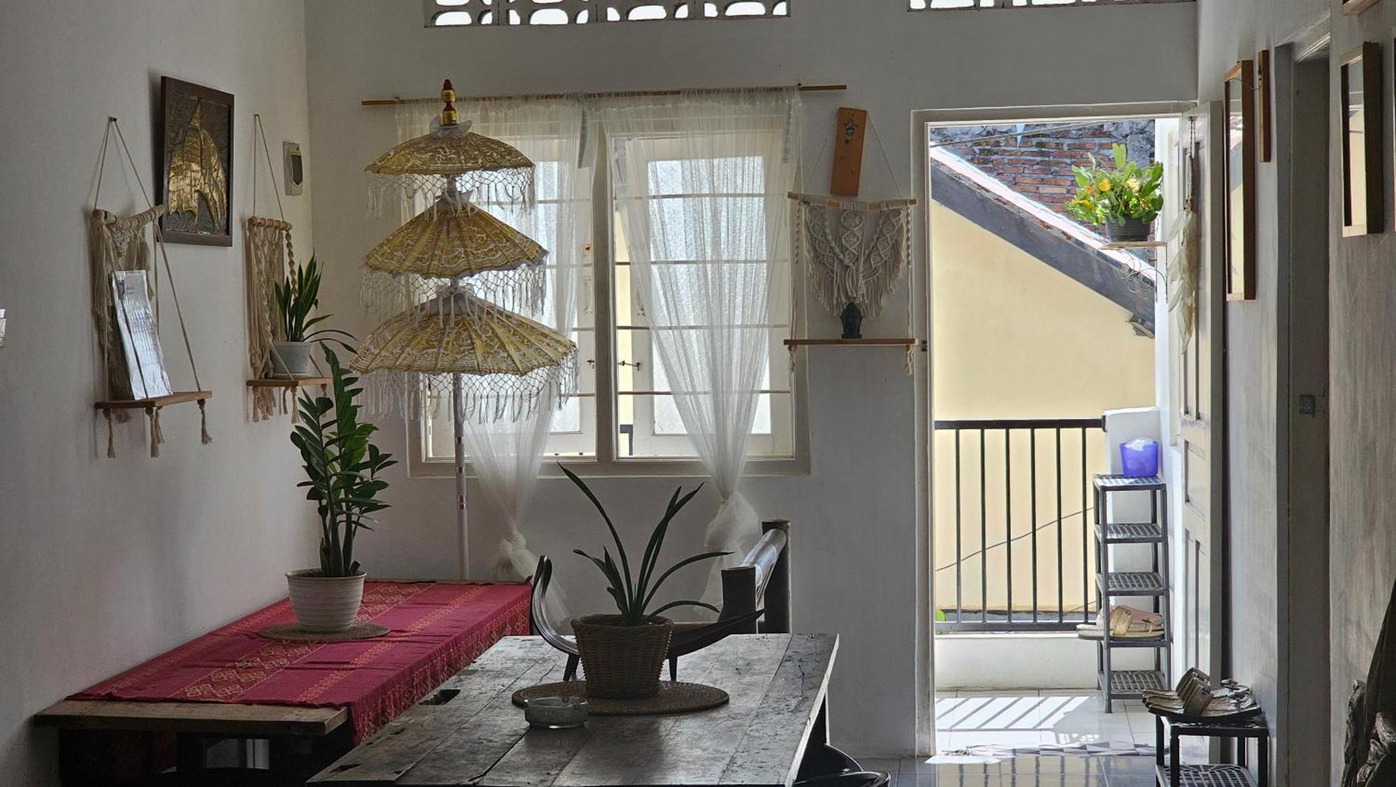 Oke Baik Hostel Yogyakarta Exterior foto
